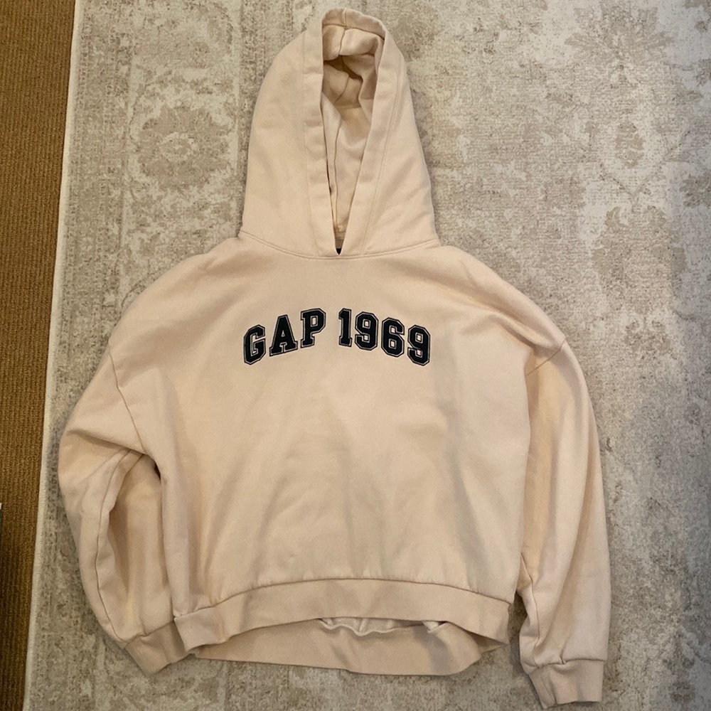 Cream and Dark Green Gap Hoodie